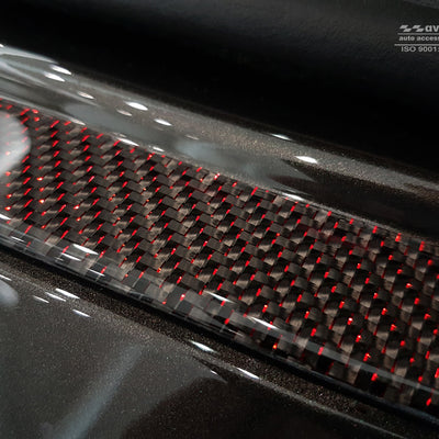 Carbon Ladekantenschutzleiste für BMW 7 G11 G12 Rot-Schwarz