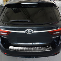 Ladekantenschutz für Toyota Avensis MK III T27 Kombi FL Silber Matt