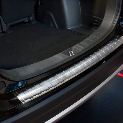 Ladekantenschutz für Mitsubishi Outlander III Facelift Silber Matt
