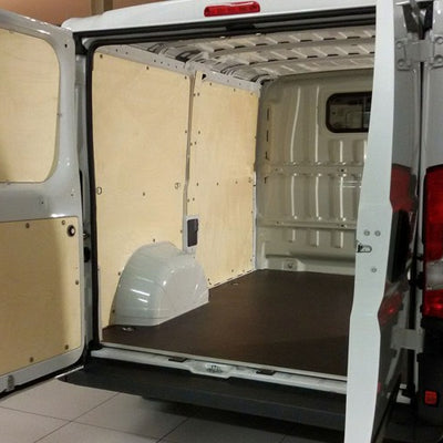 Passgenaue Siebdruckplatte / Seiten- und Deckenverkleidung