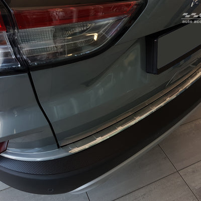 Ladekantenschutz für Ford Kuga III Titanium / Titanium X / Trend / Cool+Connect 2019-> Silber Matt
