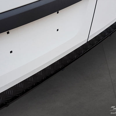 Geriffelter Kantenschutz für Mercedes Sprinter III Schwarz Matt