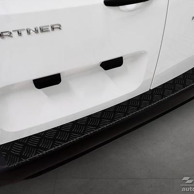 Geriffelter Kantenschutz für Peugeot Partner Rifter Combo Life Proace City Berling Schwarz Matt