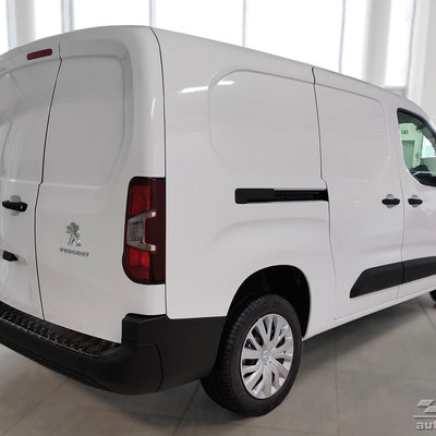 Geriffelter Kantenschutz für Peugeot Partner Rifter Combo Life Proace City Berling Schwarz Matt