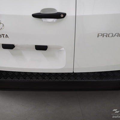 Geriffelter Kantenschutz für Peugeot Partner Rifter Combo Life Proace City Berling Schwarz Matt