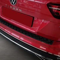 Geriffelter Kantenschutz für VW Tiguan II Schwarz Matt