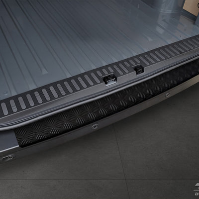 Geriffelter Kantenschutz für Opel Movano Renault Master Nissan NV400 Schwarz Matt