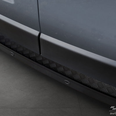Geriffelter Kantenschutz für Opel Movano Renault Master Nissan NV400 Schwarz Matt
