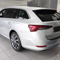 Geriffelter Kantenschutz für Skoda Octavia IV Combi Schwarz Matt