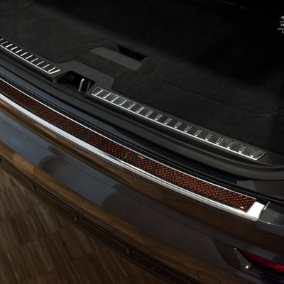 Carbon Ladekantenschutzleiste für Volvo XC90 II Poliertes Stahl mit Rot-Schwarzer Carbon Farbe