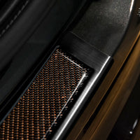 Carbon Ladekantenschutzleiste für Volvo XC90 II Schwarzer Stahl mit Rot-Schwarzer Carbon Farbe