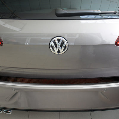 Carbon Ladekantenschutzleiste für VW Golf VII Poliertes Stahl mit Rot-Schwarzer Carbon Farbe