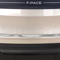 Carbon Ladekantenschutzleiste für Jaguar F-Pace Poliertes Stahl mit Rot-Schwarzer Carbon Farbe