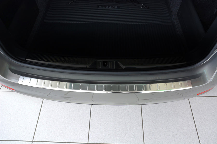 Ladekantenschutz für Skoda Superb II Kombi FL Silber Matt